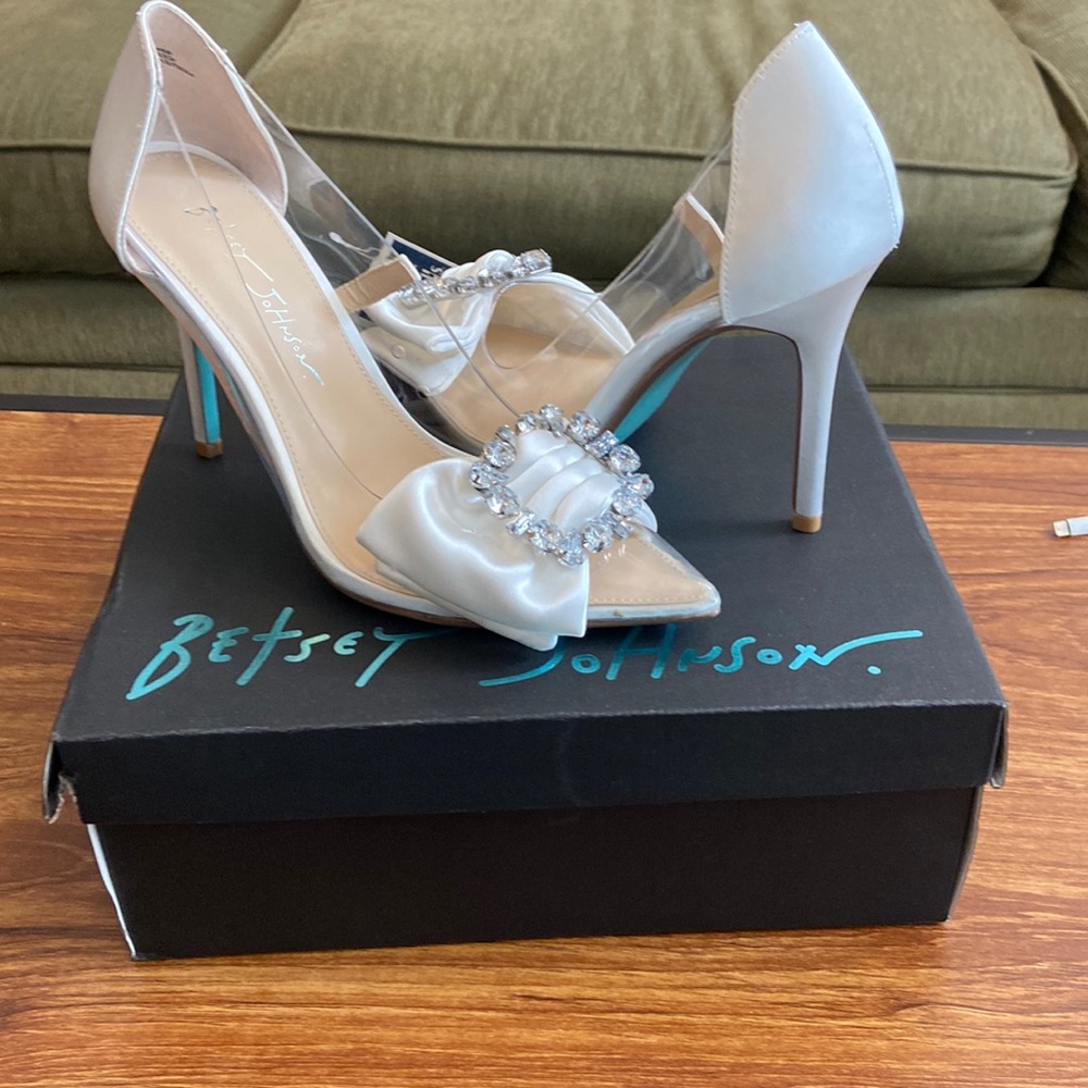 Brand new Betsey Johnson heels